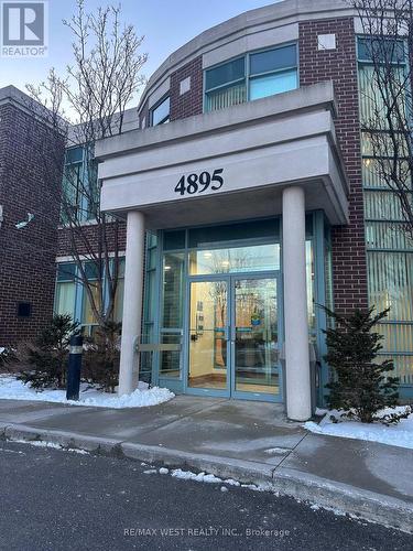 909 - 4850 Glen Erin Drive, Mississauga, ON - Outdoor