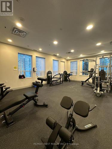 909 - 4850 Glen Erin Drive, Mississauga, ON - Indoor Photo Showing Gym Room