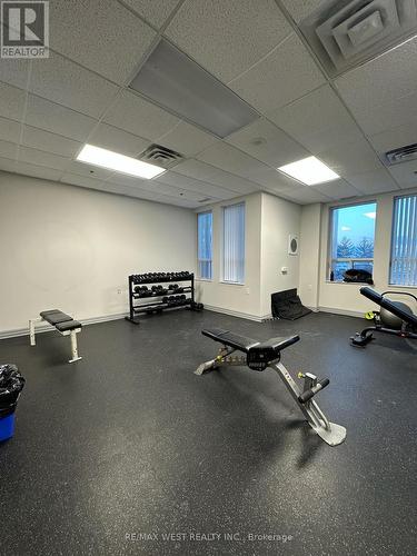 909 - 4850 Glen Erin Drive, Mississauga, ON - Indoor Photo Showing Gym Room
