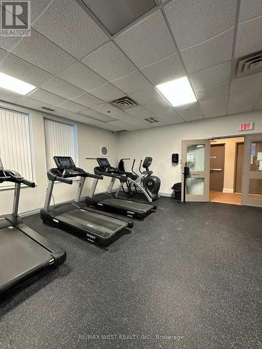 909 - 4850 Glen Erin Drive, Mississauga, ON - Indoor Photo Showing Gym Room
