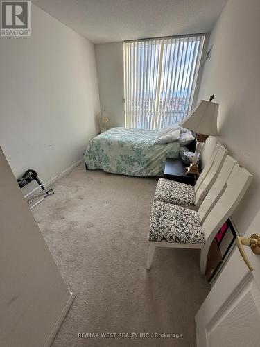 909 - 4850 Glen Erin Drive, Mississauga, ON - Indoor Photo Showing Bedroom