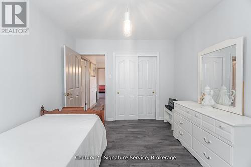 512 Selsey Drive, Mississauga, ON - Indoor Photo Showing Bedroom