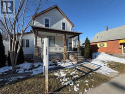 252 Queen STREET  Chatham, ON N7M 2H3