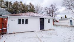 A - 21 FAWELL AVENUE  St. Catharines (Grapeview), ON L2S 2V5