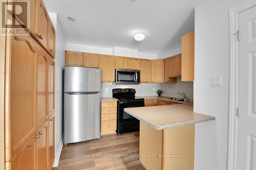 89 - 1107 E Stittsville Main Street, Ottawa, ON - Indoor Photo Showing Kitchen