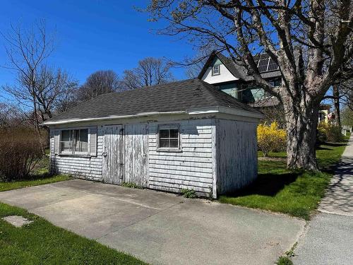 48 Albert Street, Yarmouth, NS 