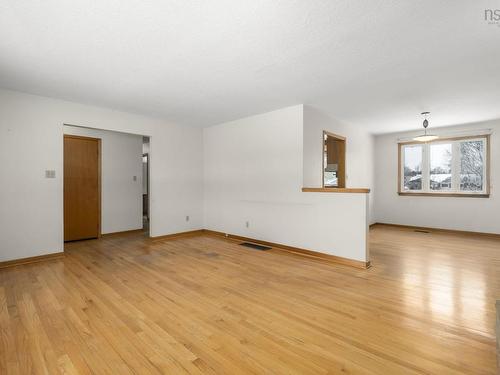 24 Christopher Avenue, Dartmouth, NS 