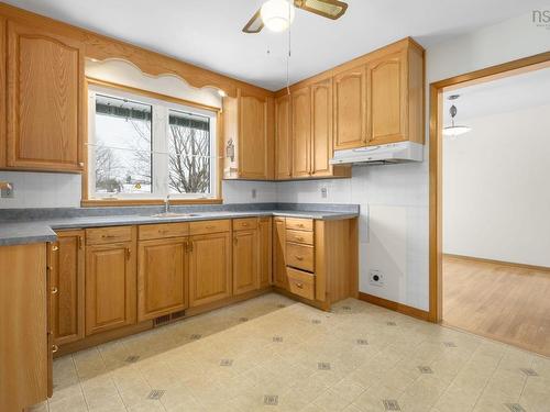 24 Christopher Avenue, Dartmouth, NS 