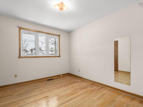 24 Christopher Avenue, Dartmouth, NS 