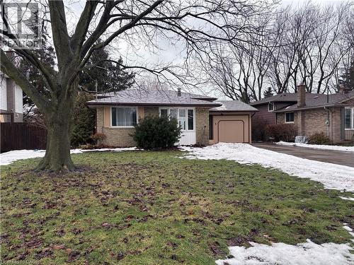 3 GOVERNOR SIMCOE Drive  St. Catharines, ON L2N 3J1