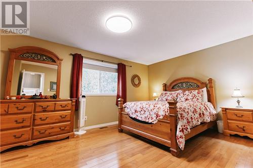 2779 Algonquin, Sudbury, ON - Indoor Photo Showing Bedroom
