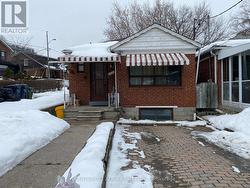 32 HILLARY AVENUE  Toronto, ON M6N 2B8