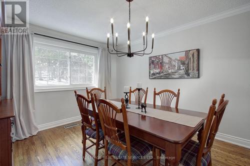 884 Silver Birch Trail, Mississauga, ON - Indoor Photo Showing Dining Room