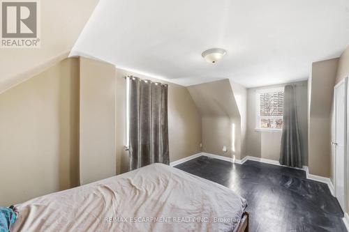 776 Britannia Avenue, Hamilton, ON - Indoor Photo Showing Bedroom