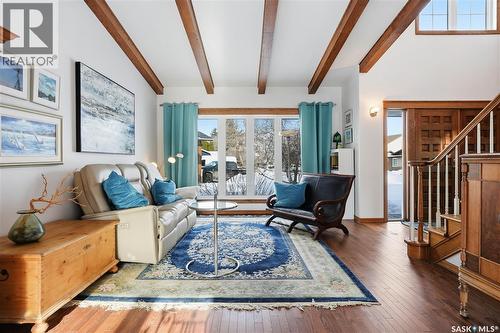2423 Strathmore Place E, Regina, SK - Indoor Photo Showing Living Room