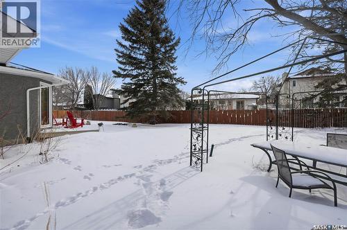 2423 Strathmore Place E, Regina, SK - Outdoor