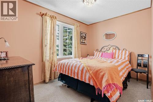 2423 Strathmore Place E, Regina, SK - Indoor Photo Showing Bedroom