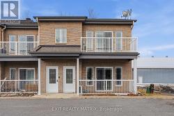 4 - 20 VALAIN STREET Alfred And Plantagenet, ON K0B 1A0
