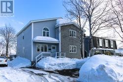 10 Laughlin Crescent  St. John's, NL A1A 2G2