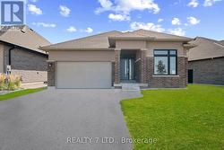 566 OLD COURSE TRAIL  Welland, ON L3B 6G8