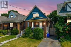 52 CONNAUGHT Avenue N  Hamilton, ON L8L 6Y8