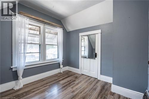 52 Connaught Avenue N, Hamilton, ON - Indoor Photo Showing Other Room