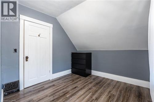 52 Connaught Avenue N, Hamilton, ON - Indoor Photo Showing Other Room