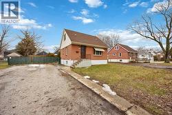 478 INDIAN ROAD North  Sarnia, ON N7T 7G4