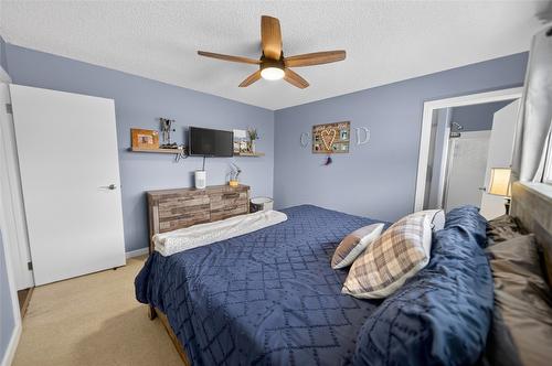 209 14Th Street, Cranbrook, BC - Indoor Photo Showing Bedroom