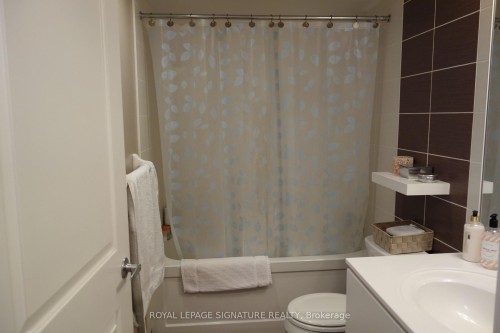 706-205 Sherway Gardens Road, Toronto, ON - Indoor Photo Showing Bathroom