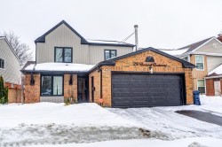 216 Huntsmill Boulevard  Toronto, ON M1W 3E1