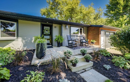 22 Smith Drive, Mapleton, ON - Outdoor With Deck Patio Veranda