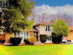 1419 SANDGATE CRESCENT  Mississauga, ON L5J 2E3