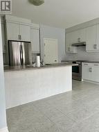 UPPER - 6 DARLING AVENUE  Thorold, ON L2V 0G7