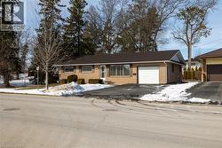 209 ARGYLE Avenue  Delhi, ON N4B 1J8