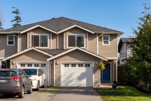 9527 Sharples Rd  Sidney, BC V8L 2T9