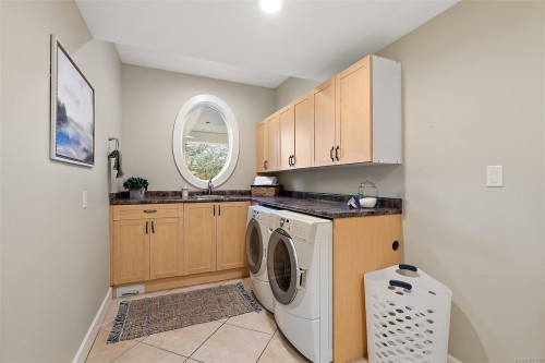 4973 La Quinta Pl, Saanich, BC 