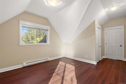 4973 La Quinta Pl, Saanich, BC 