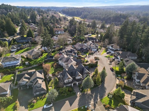 4973 La Quinta Pl, Saanich, BC 
