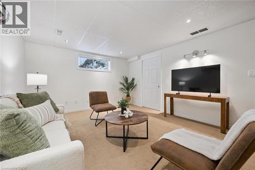 92 Marsh Crescent, Guelph, ON - Indoor Photo Showing Living Room