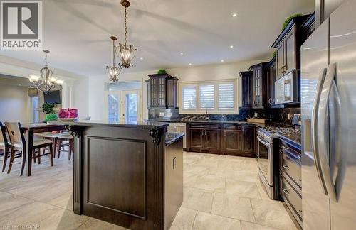 6379 Christopher Crescent, Niagara Falls, ON - Indoor Photo Showing Kitchen