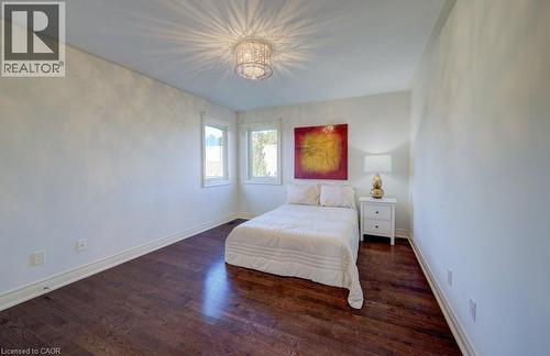 6379 Christopher Crescent, Niagara Falls, ON - Indoor Photo Showing Bedroom