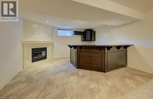 6379 Christopher Crescent, Niagara Falls, ON - Indoor With Fireplace