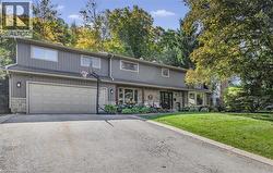 94 DORCHESTER Drive  Grimsby, ON L3M 1A8