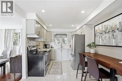 14 Basin Crescent, Hamilton, ON - Indoor Photo Showing Kitchen