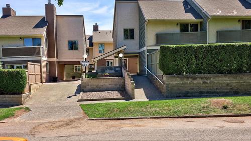 14-145 Nicola Street, Kamloops, BC - Outdoor