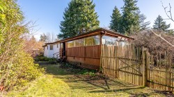 2897 Poplar Dr  Courtenay, BC V9N 6A9