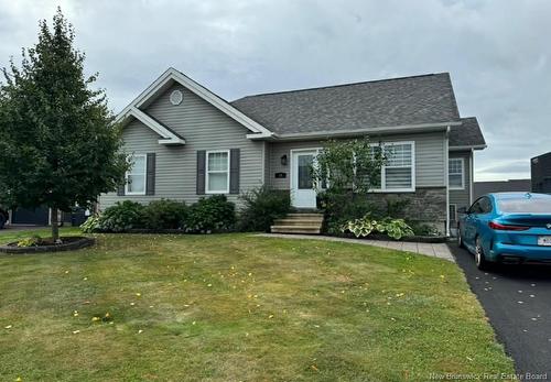 76 Mathias St, Dieppe, NB 