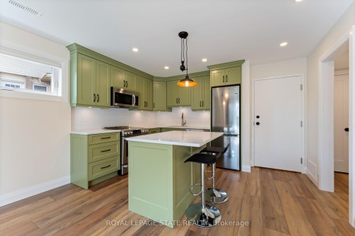 144 Ravenbury Drive, Hamilton, ON - Indoor Photo Showing Kitchen With Stainless Steel Kitchen With Upgraded Kitchen