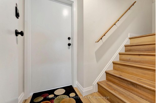 144 Ravenbury Drive, Hamilton, ON - Indoor Photo Showing Other Room